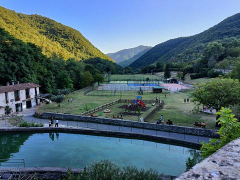 Percile, Loc. Giardino (L'Ardino), Centro Sportivo e Parco Giochi